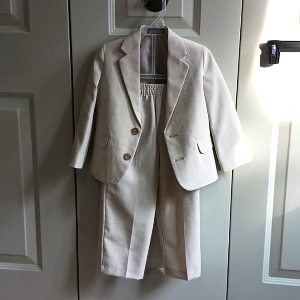 Van heusen toddler vest two pieces, size 3t